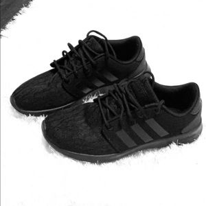 Adidas Cloud Foam QT Racer